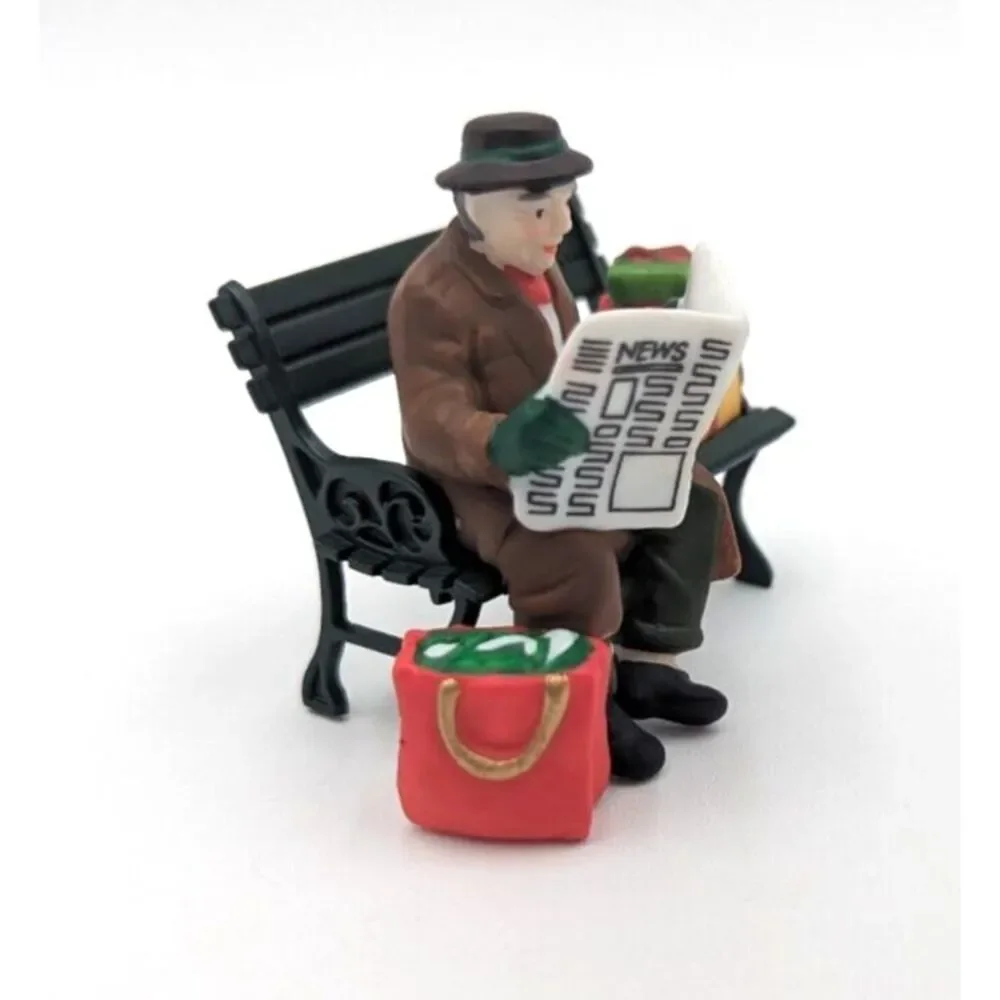 Dept 56 Rest Ye Merry Gentleman Man on Park Bench reading TIMES‎ Paper #5540-9